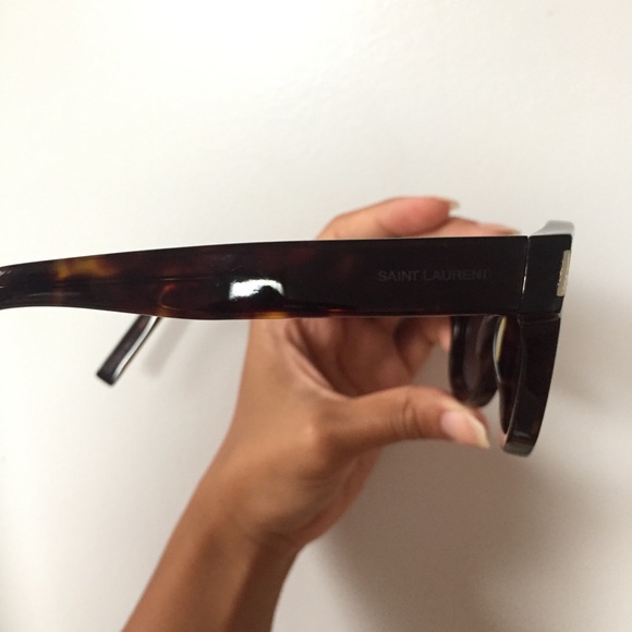 Saint Laurent round tortoiseshell sunglasses - Picture 3 of 8
